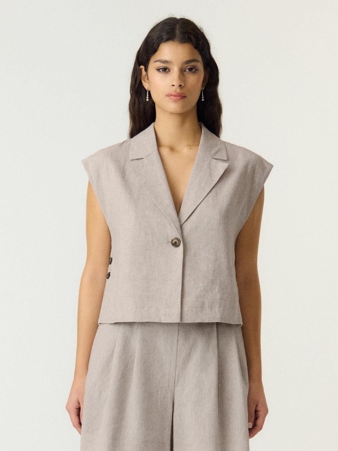 model_shot-front